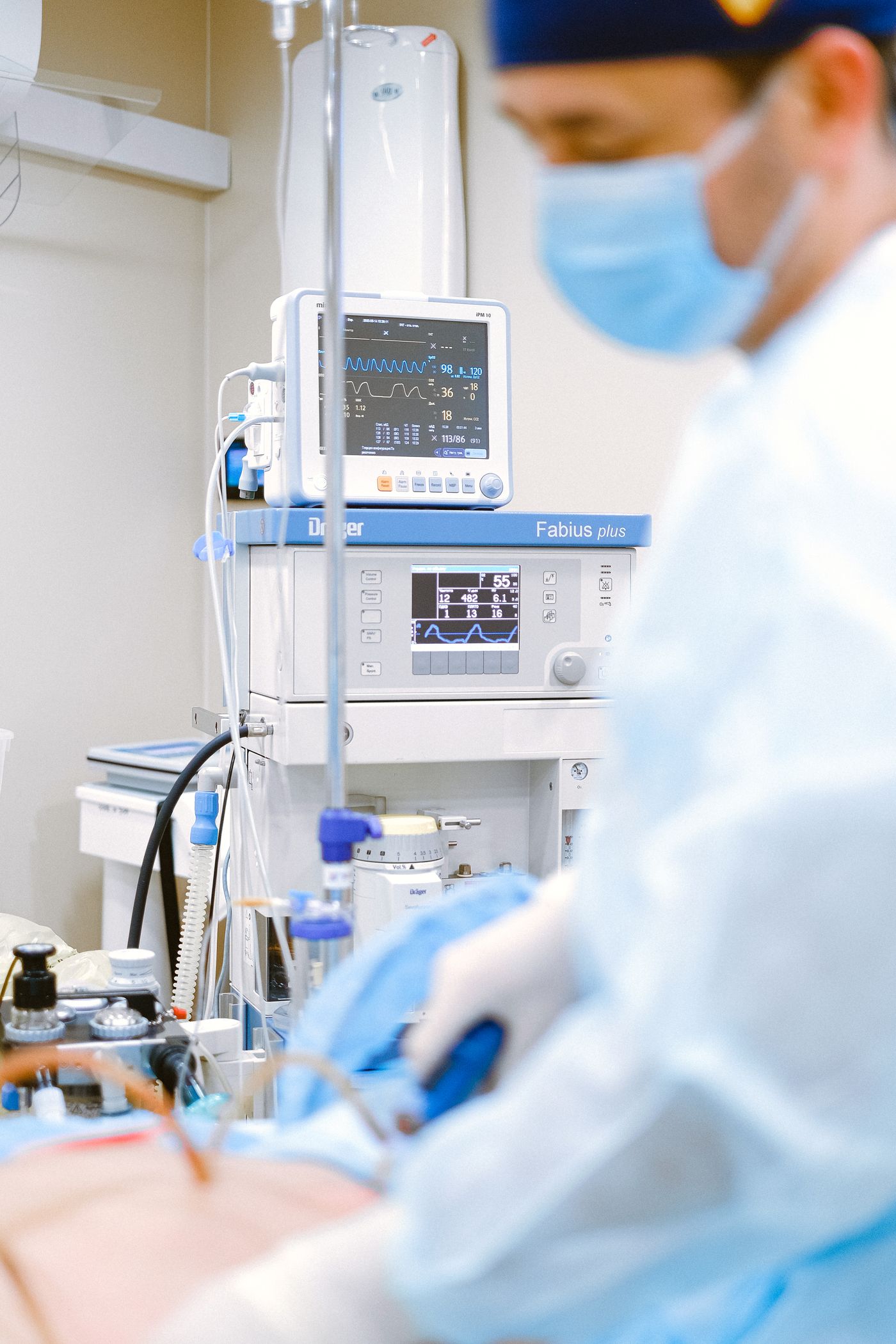 Anesthesia workstation and patient monitor